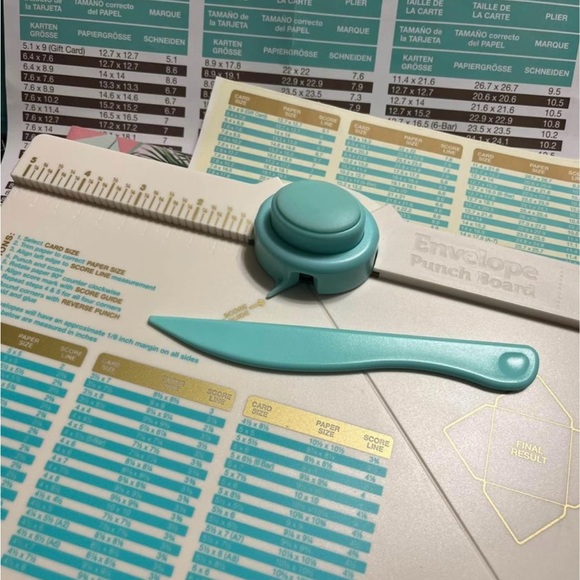 We R Memory Keepers Envelope Punch Board - Picture 4 of 4